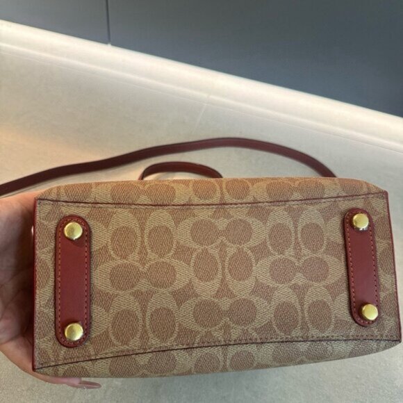 NEW COACH PEANUTS Willow Tote Bag 24 Signature Canvas Tan Brown Multi - Picture 6 of 8